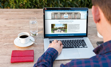 Сайт адаптирован до размеров мобильного телефона